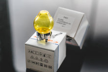 Load image into Gallery viewer, Yellow H4 Bulb Covers (French style)