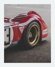 Load image into Gallery viewer, Ferrari 512S/512M 'Golden Wheels' - FINE ART PRINT